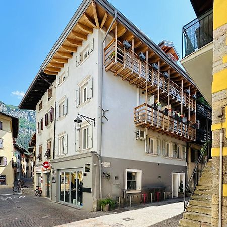 Es Rooms And Apartments Torbole Sul Garda Buitenkant foto