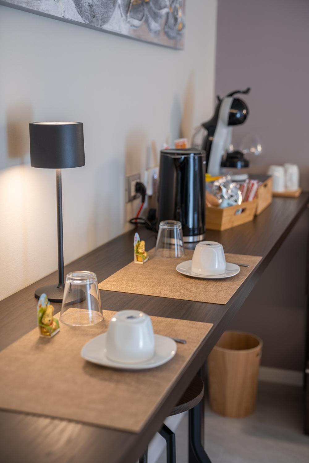 Es Rooms And Apartments Torbole Sul Garda Buitenkant foto